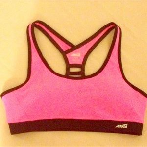 NWOT Avia Sports Bra Sz M
